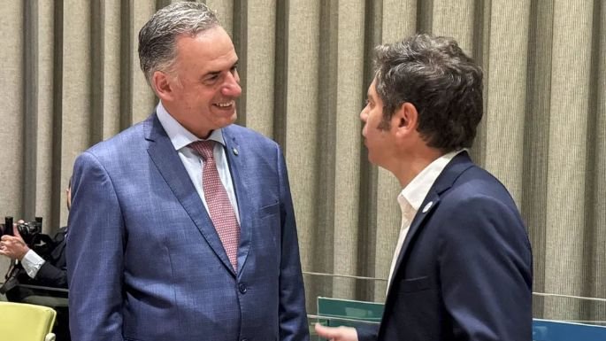Kicillof se reunió con Yamandú Orsi y volvió a hablar de la estrategia electoral del peronismo